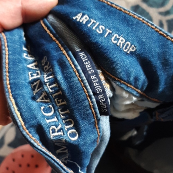 American eagle artist crop distressed jeans sz 4 - Picture 5 of 7